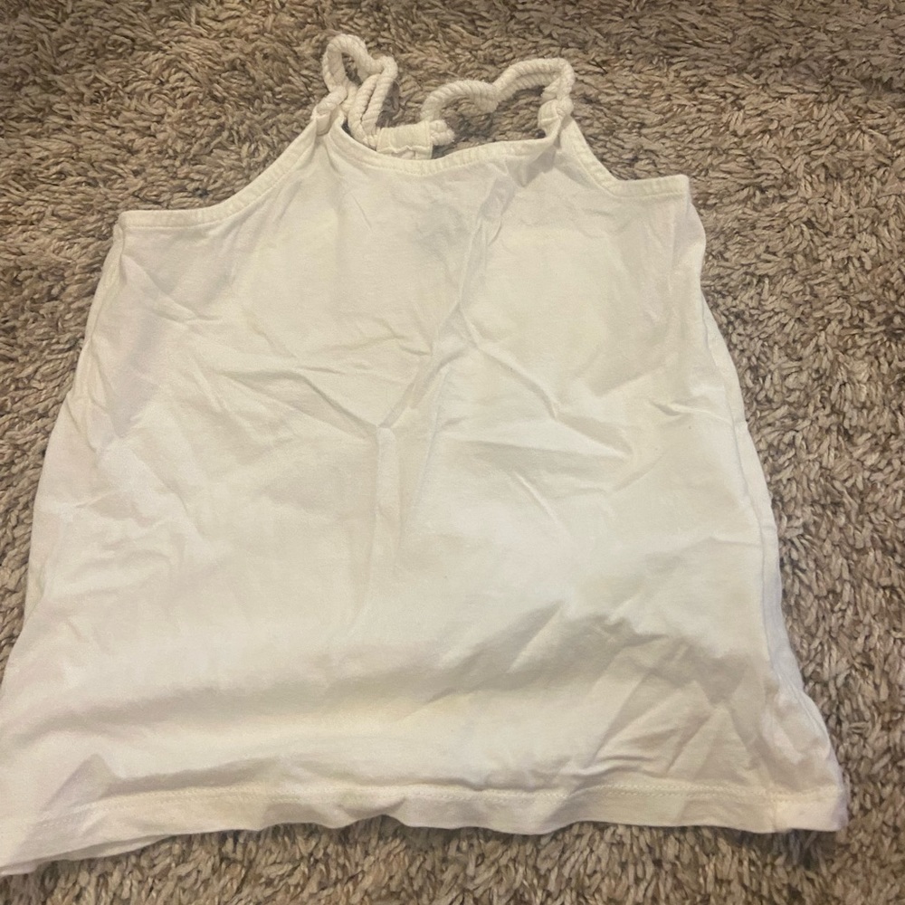 White Gap kids size 8 tank top tee. Rope design on shoulders, EUC. SO CUTE